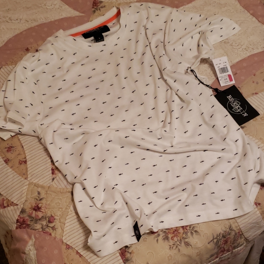 NWT Men's Shark Tee